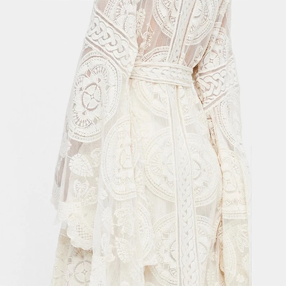 Boho Scalloped Lace Kimono Robe Bikini Coverup - Picture 9 of 16